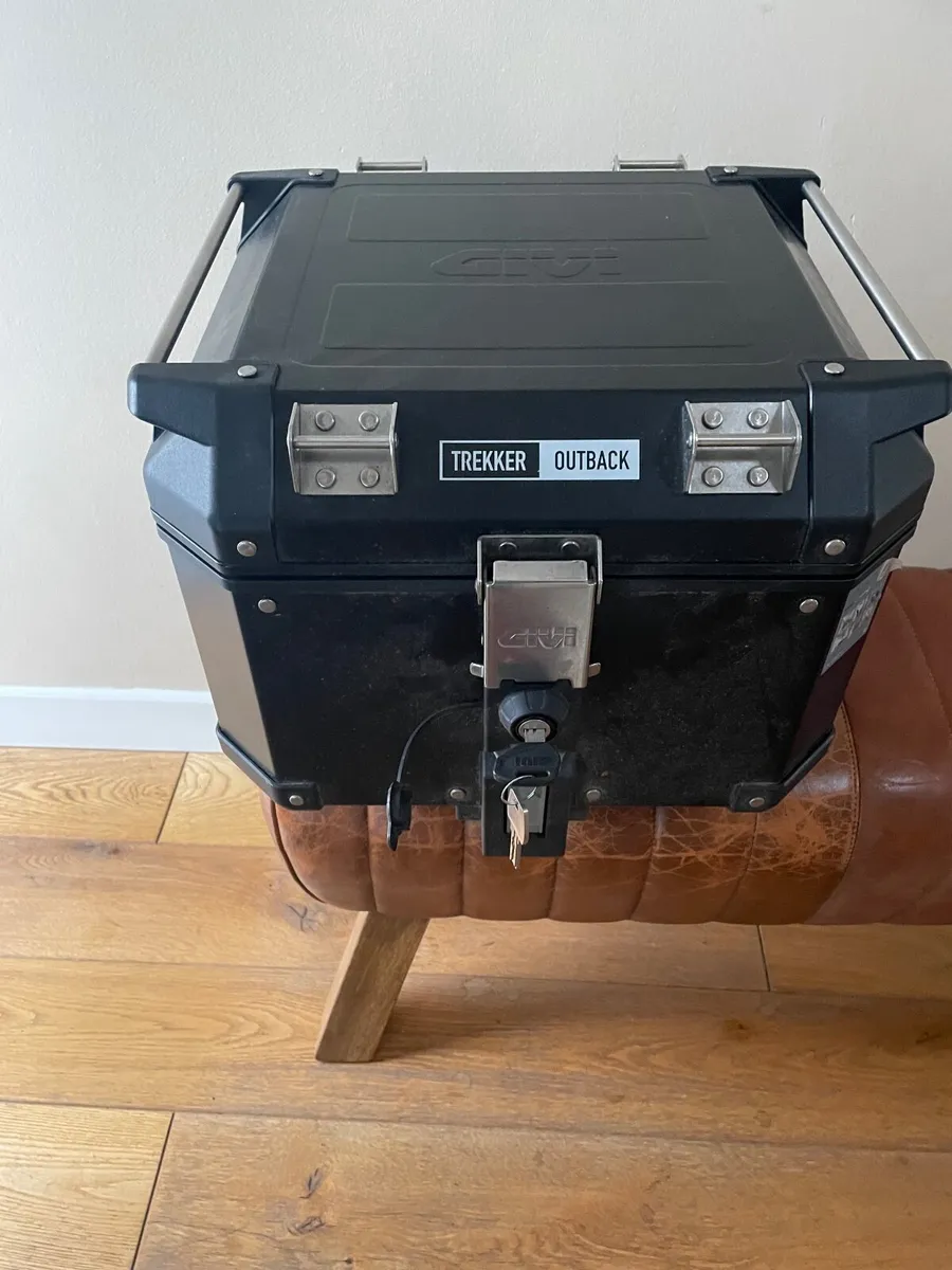 GIVI Trekker Outback Top boxes - Image 4