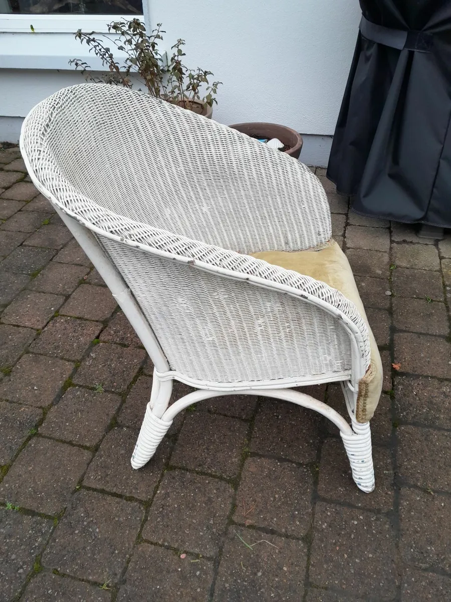 Wicker chair - Image 2