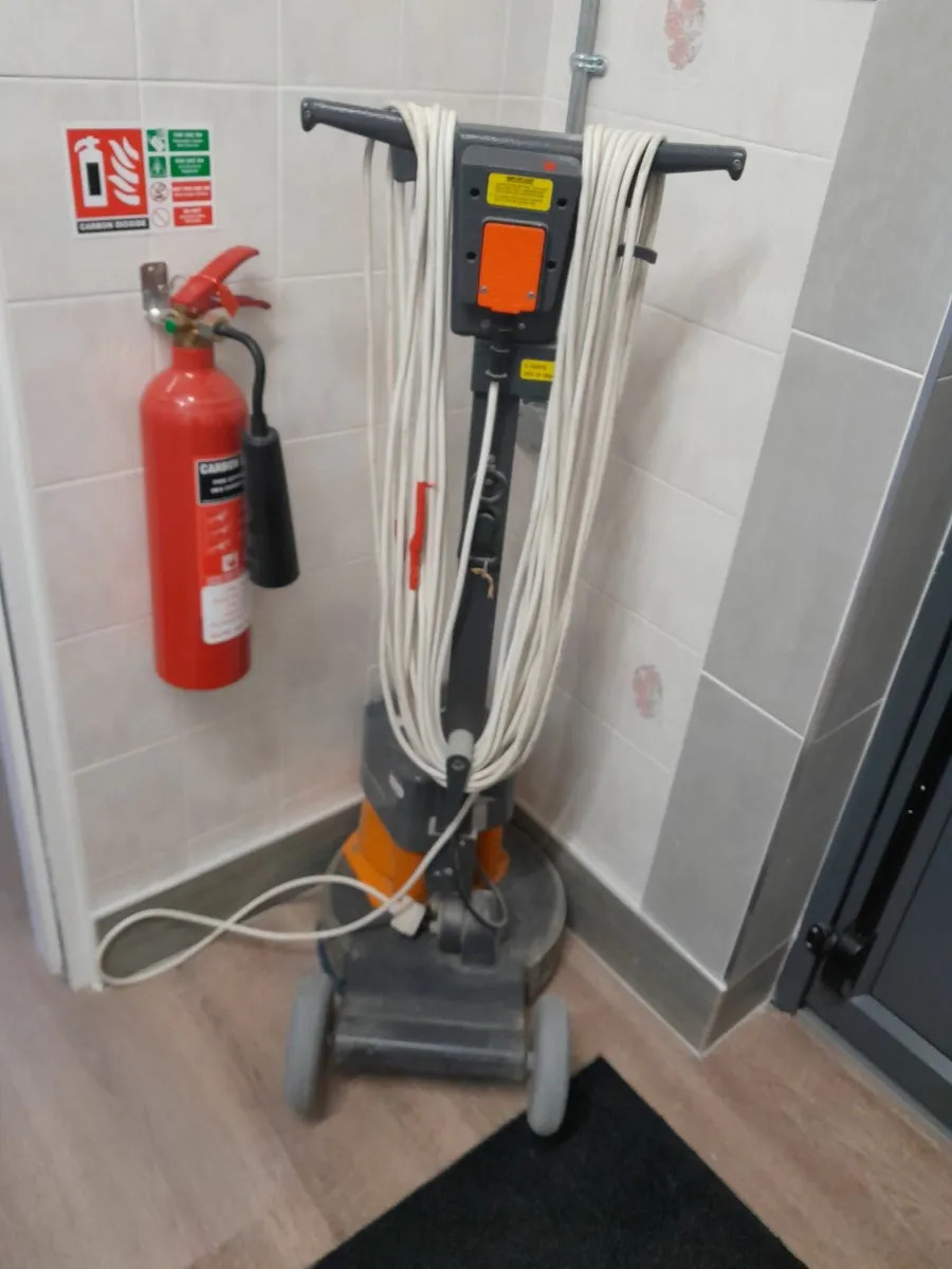 Industrial floor polisher - Image 1