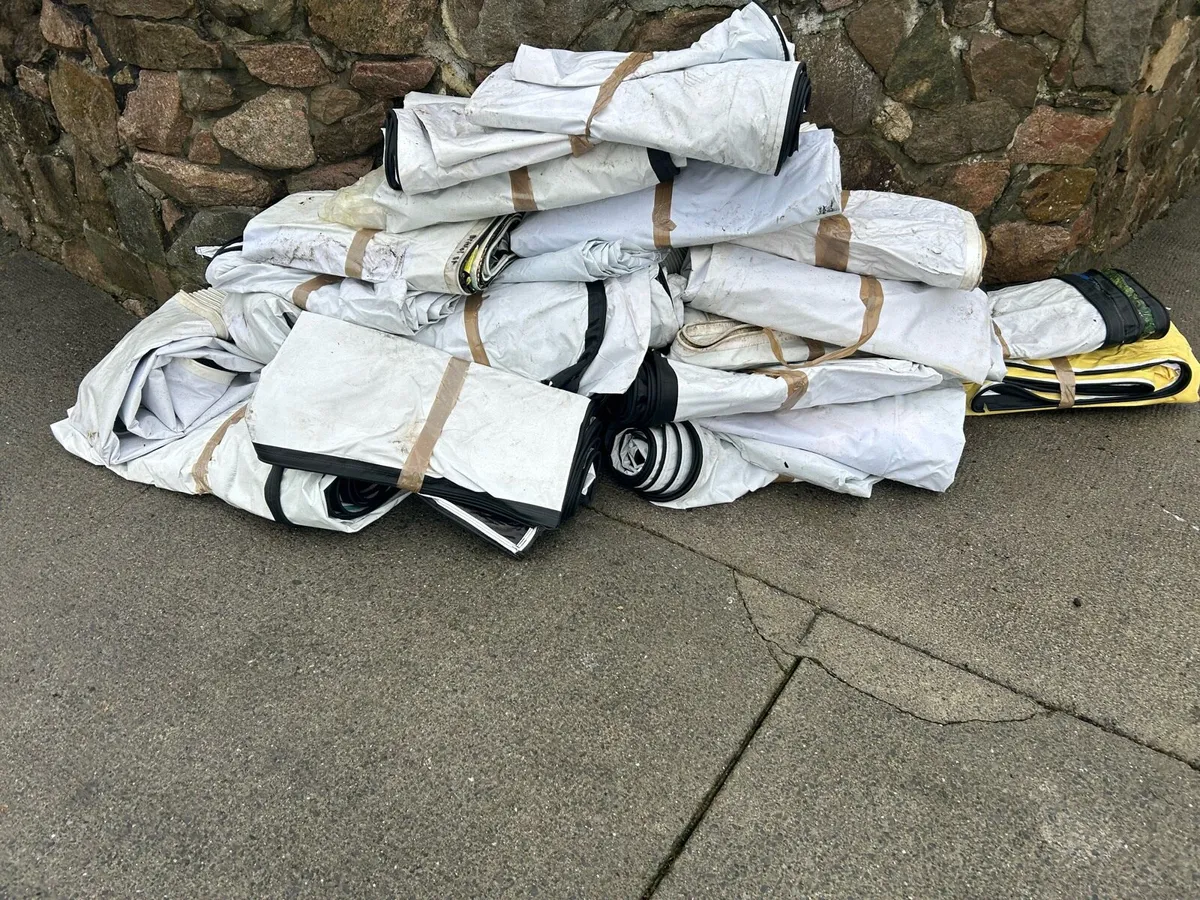 Tarpaulin covers - Image 1