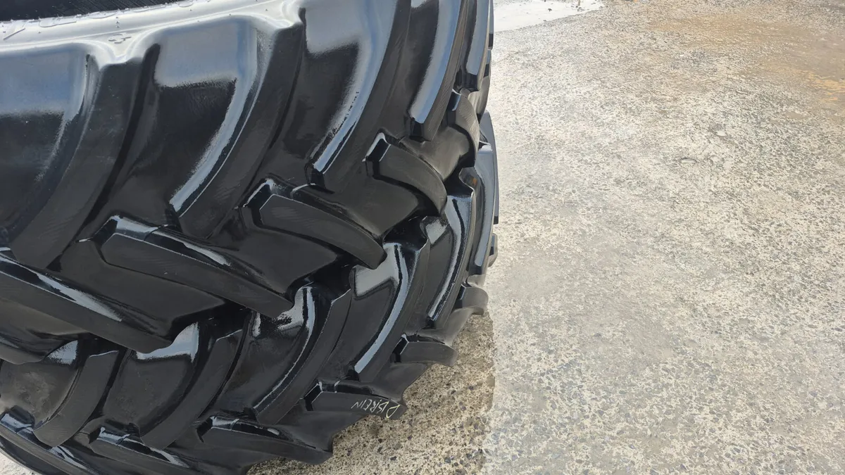 Second hand tractor tyres - Image 3