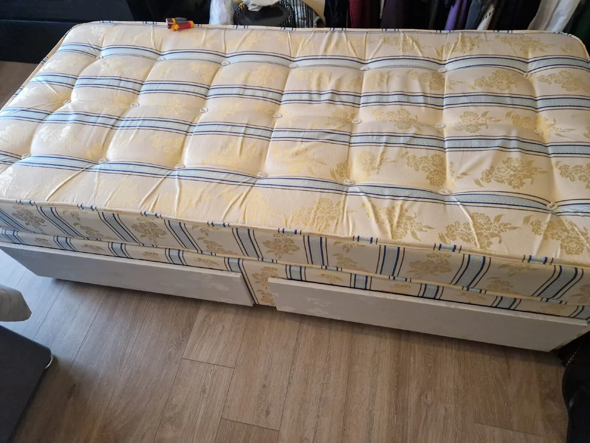 Single bed with storage - Image 1