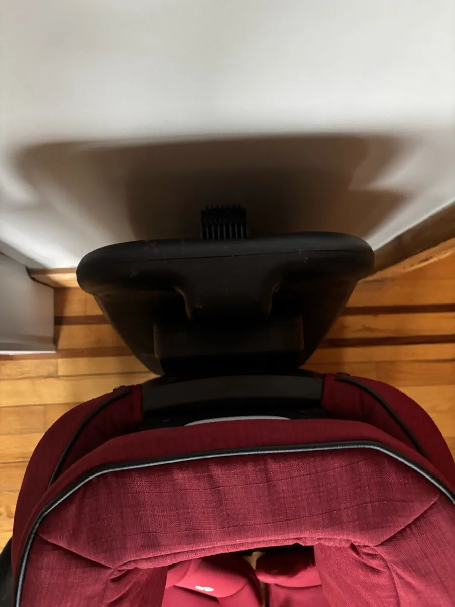 Jour car seat - Image 3