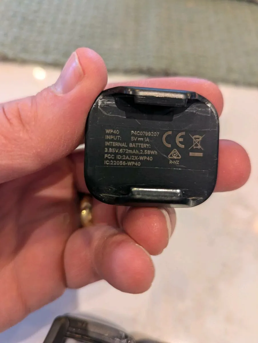 Whoop 4.0 Fitness Tracker - Sensor, Strap & Batter - Image 2