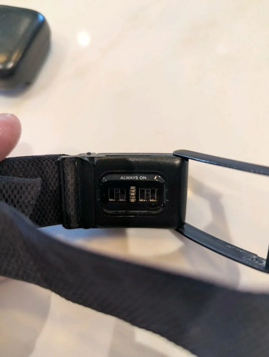 Whoop 4.0 Fitness Tracker - Sensor, Strap & Batter - Image 3