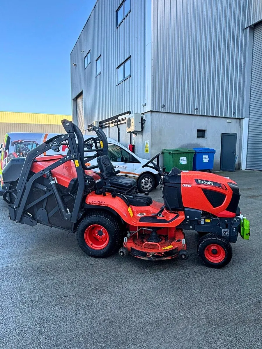 Kubota G261 ride-on mower - Image 1