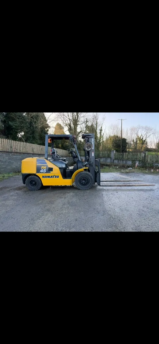 2019 Komatsu FH45-1 Forklift – 4.5 Tonne | Contain - Image 3