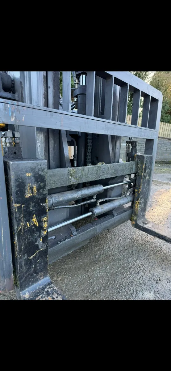 2019 Komatsu FH45-1 Forklift – 4.5 Tonne | Contain - Image 4