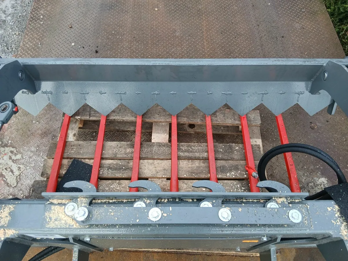 Bale slicer/Bale shear - Image 4