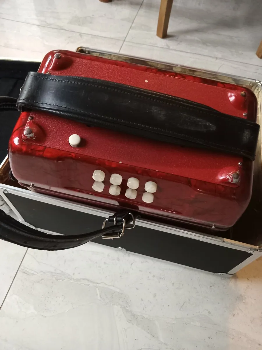 Paolo soprani button accordion B/C - Image 4