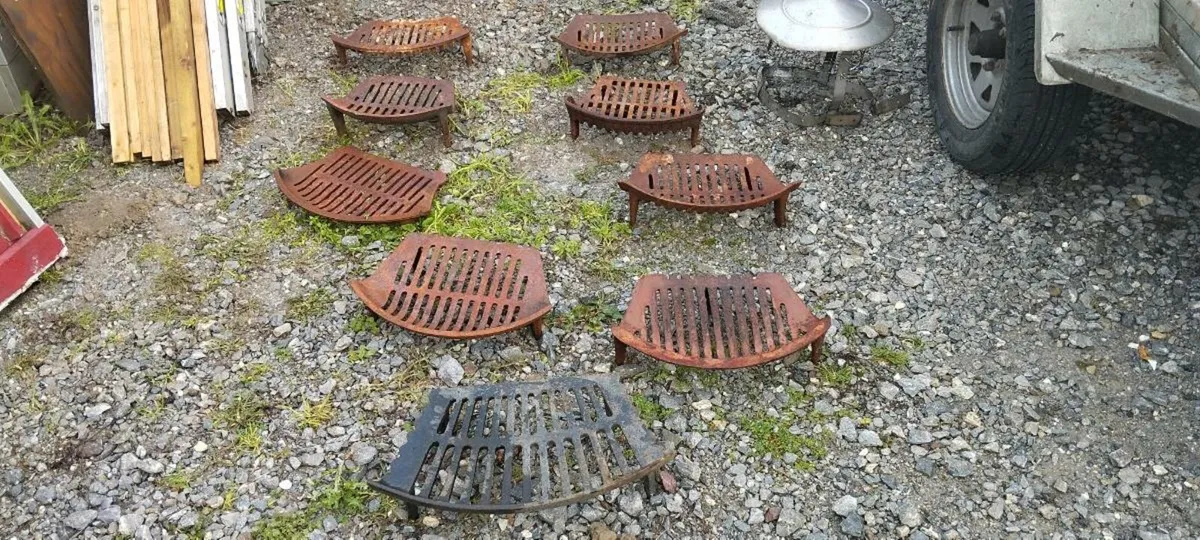 4 Solid fuel wood or coal burning grates for sale - Image 2
