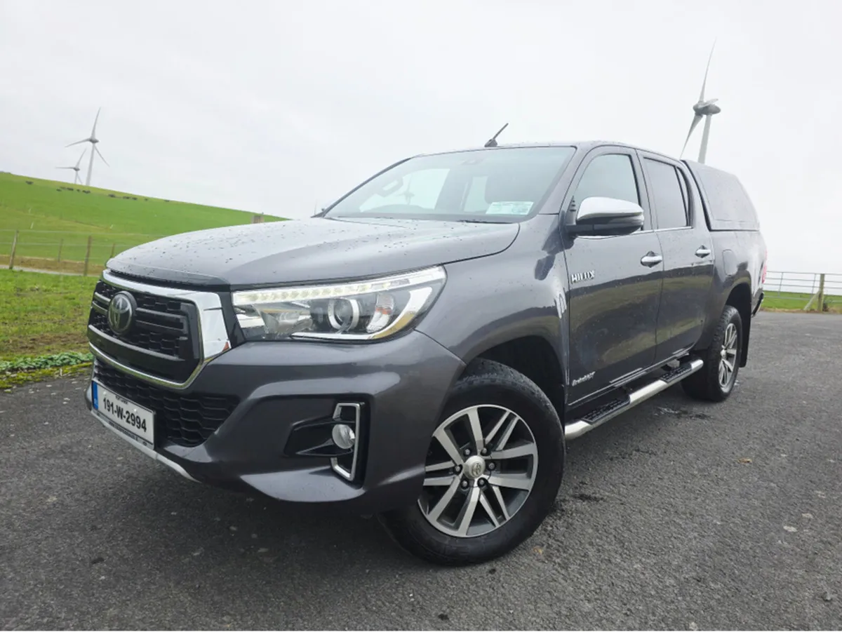 Toyota Hilux 2.4D4D INVINC 148BHP D/C - Image 1