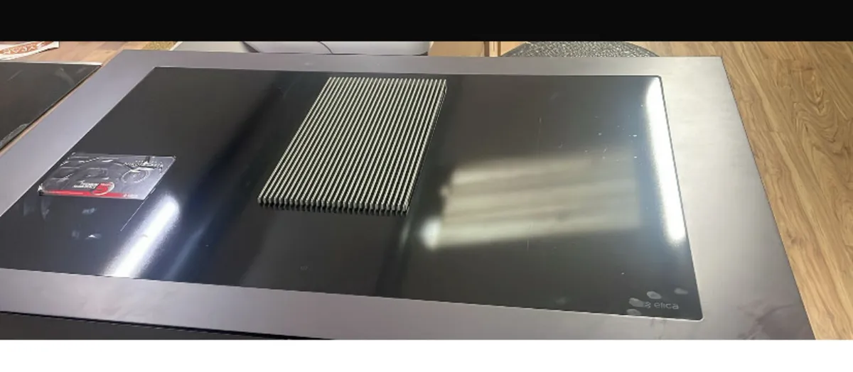 Elica 83cm nikola Tesla induction hob - Image 1