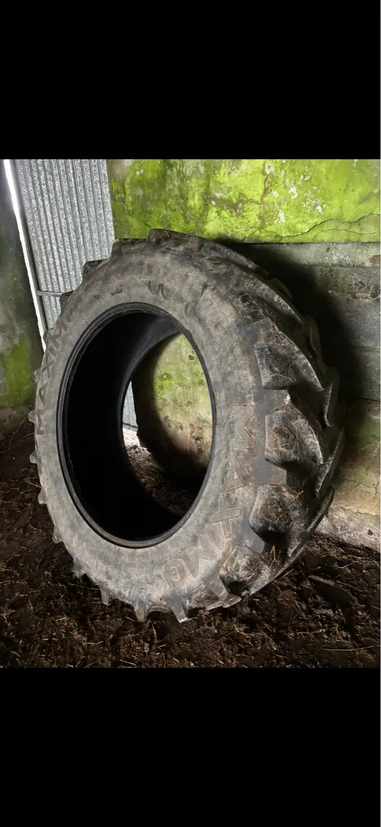 Tractor tyre - Image 2