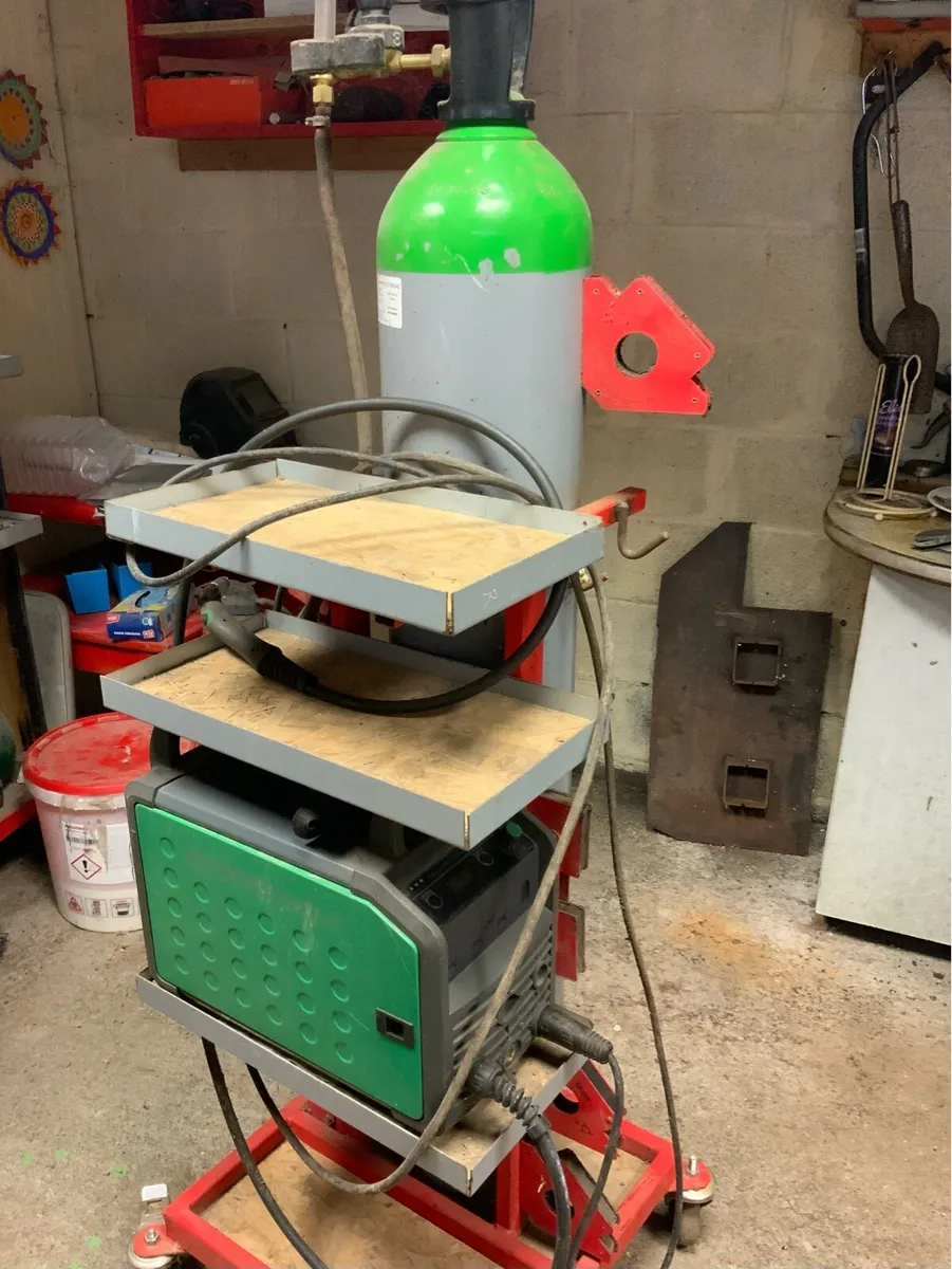 Welder - Like New - Image 1