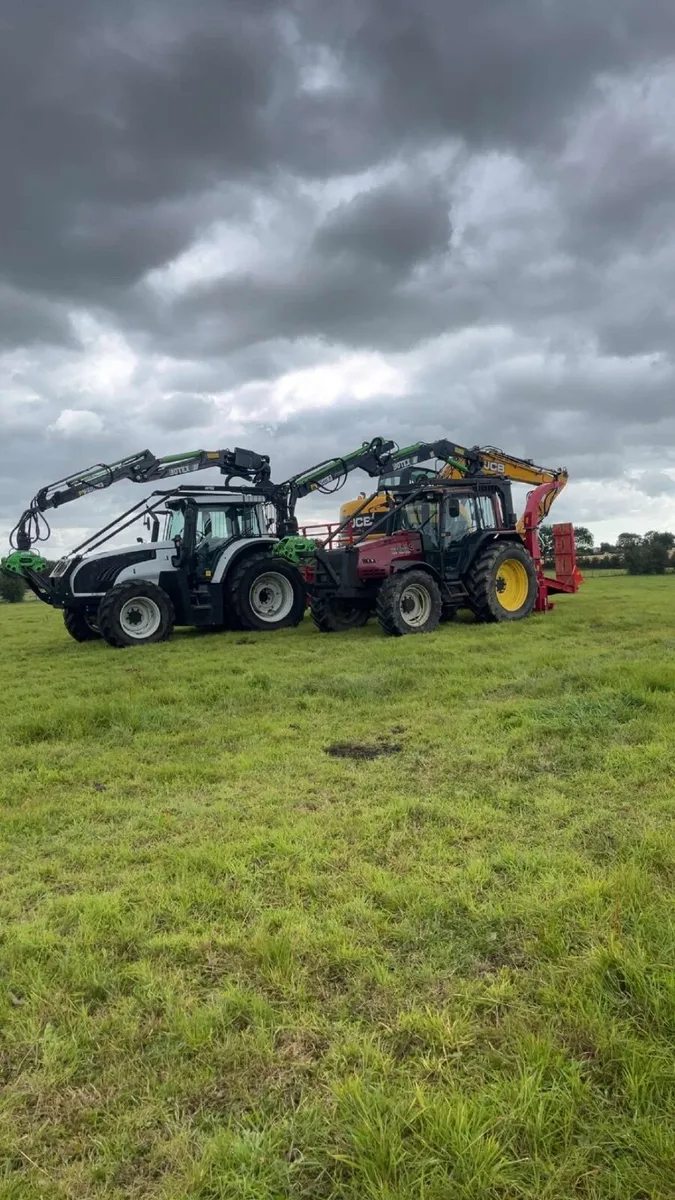 Valtra 8050 forestry Tractor - Image 2