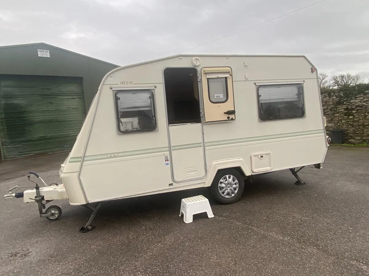 4/5 Berth Crown Crest - Image 1