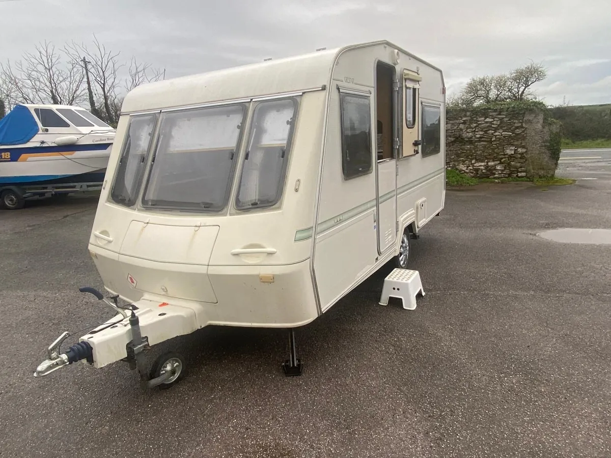 4/5 Berth Crown Crest - Image 2