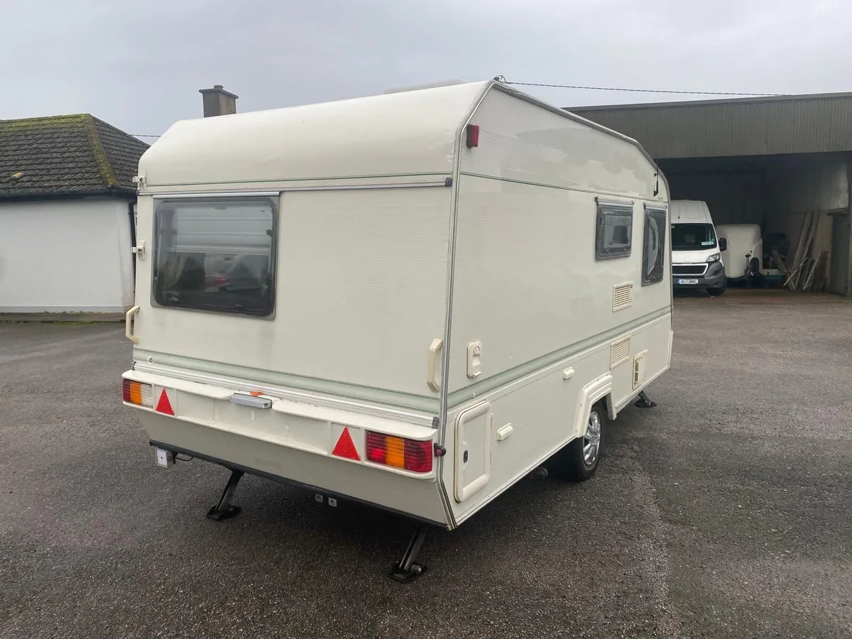 4/5 Berth Crown Crest - Image 3