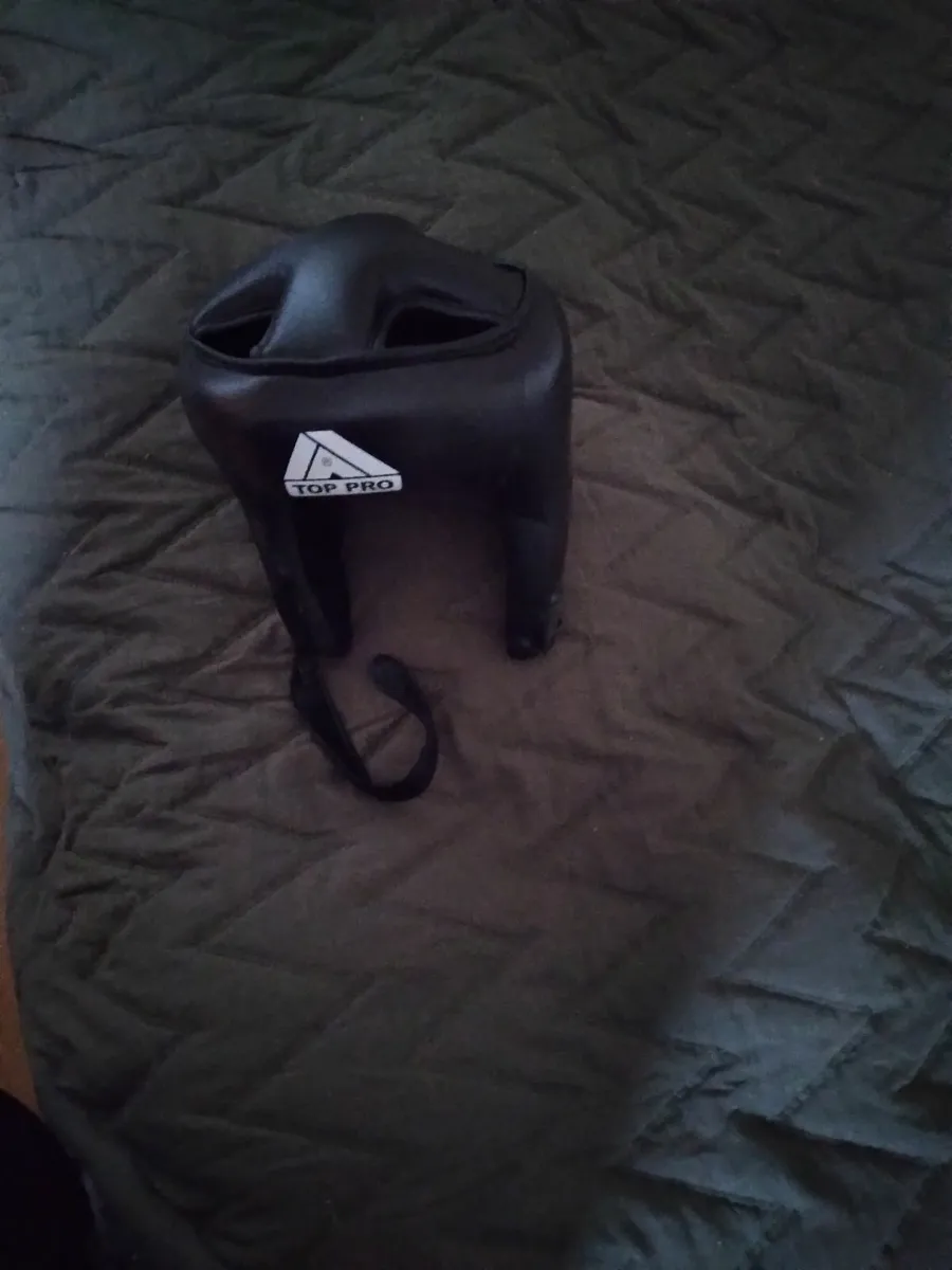 Sparring Gear set (Size M/L) -Good Condition - Image 1