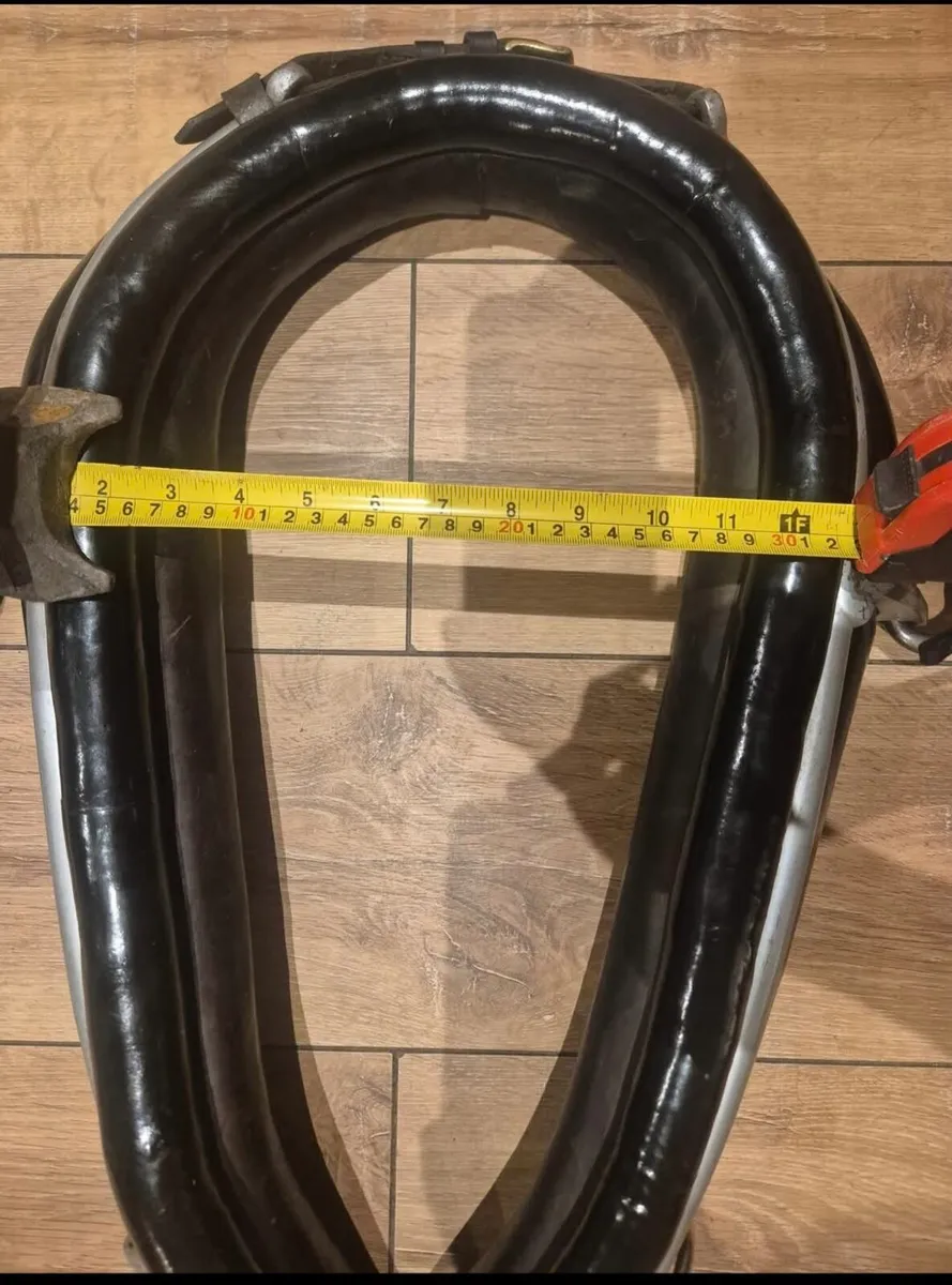 Patent leather driving collar - Image 2