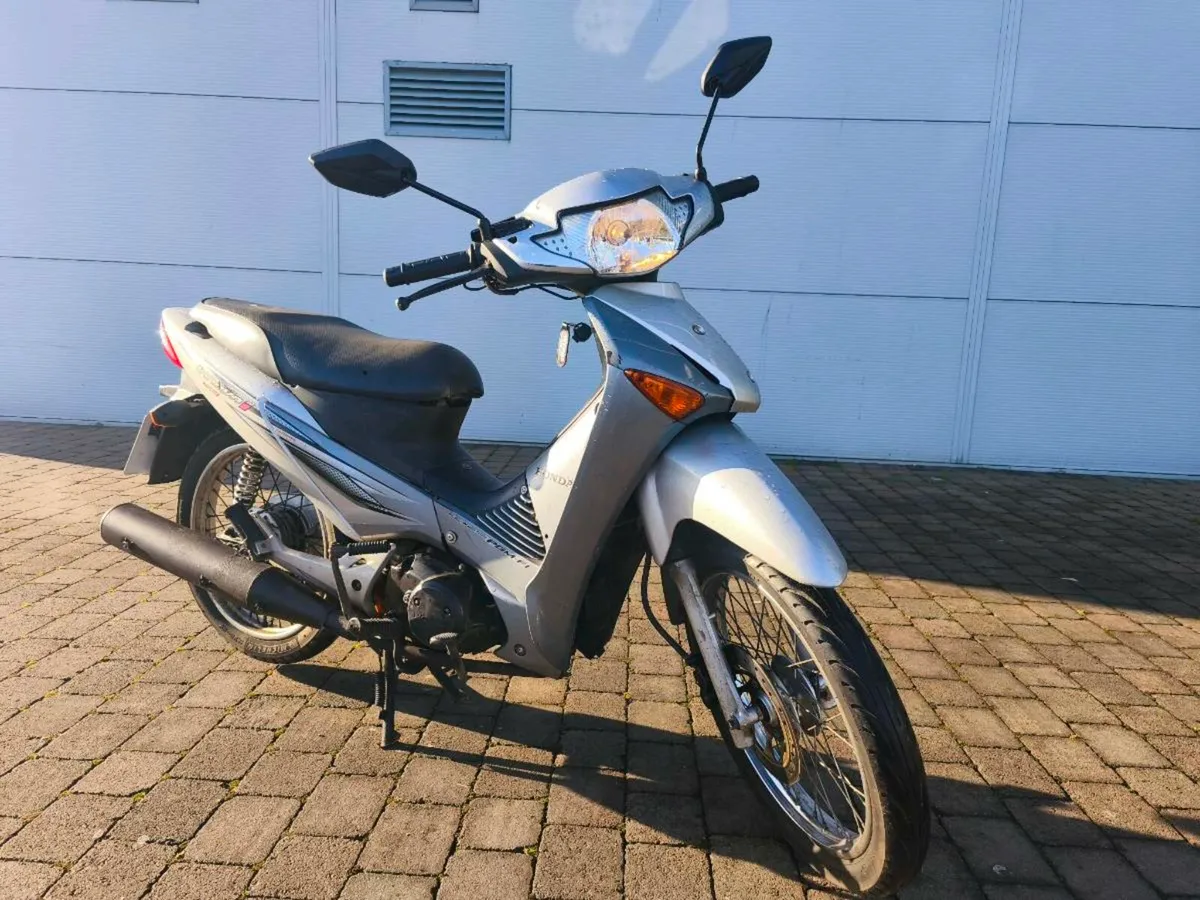 Honda Innova 125 - Image 1