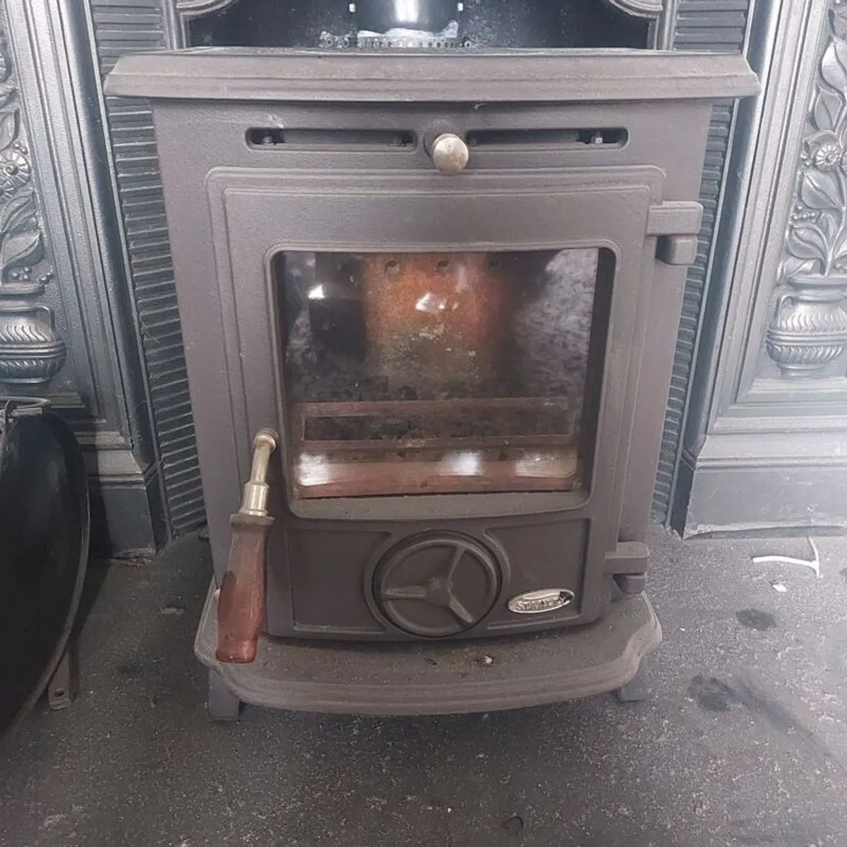 Stanley Stove - Image 1