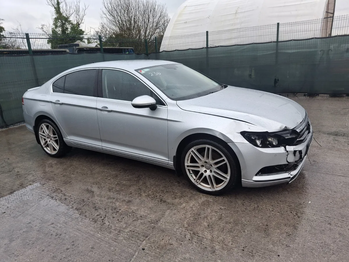 2018 Volkswagen Passat  Tdi - Image 3