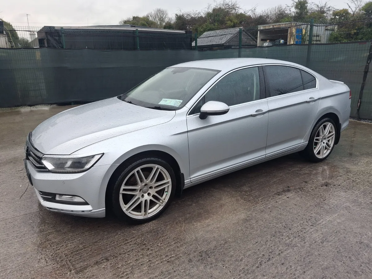 2018 Volkswagen Passat  Tdi - Image 1