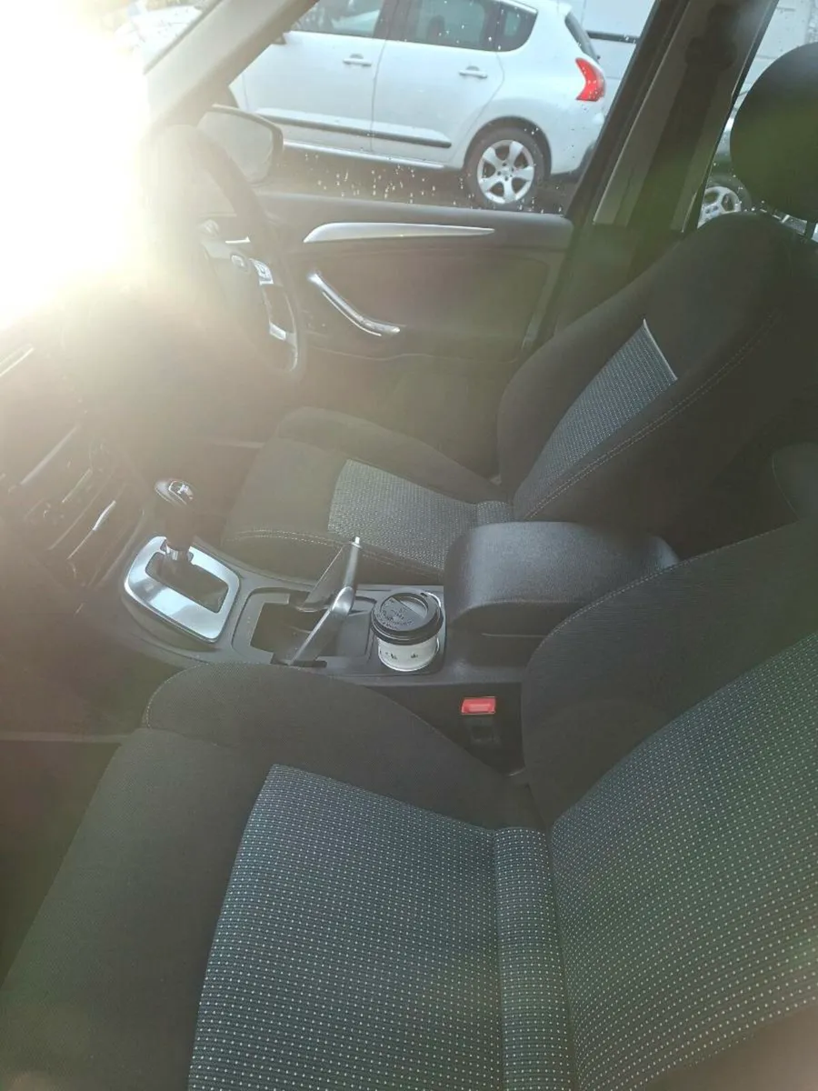 Ford s max - Image 2