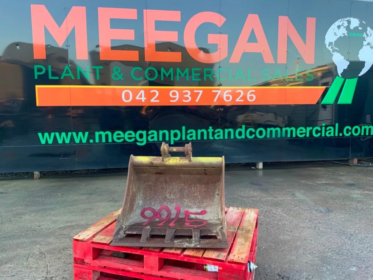 30" MINI DIGGER BUCKET.....40mm PINS...........991 - Image 1