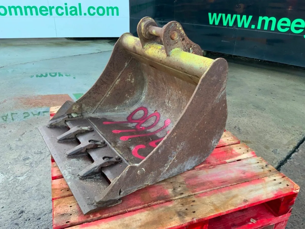 30" MINI DIGGER BUCKET.....40mm PINS...........991 - Image 3
