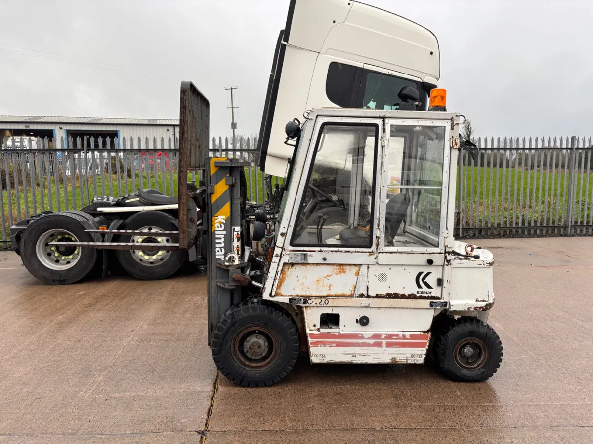 Kalmar 2 ton diesel forklift full cab container sp - Image 3