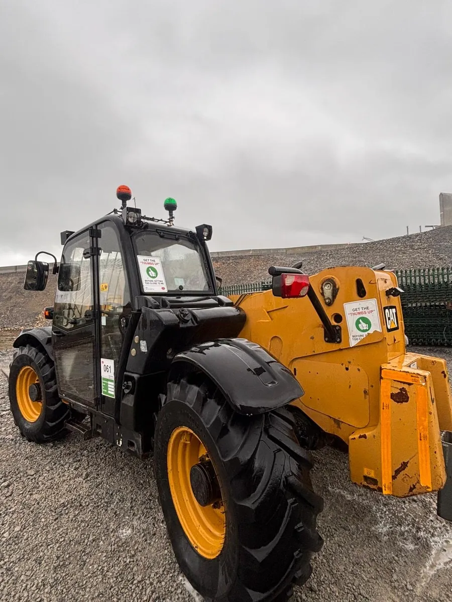 Cat TH 407 - Image 2