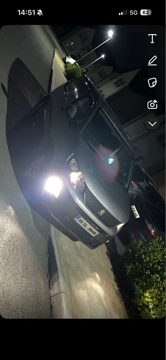 2019 Peugeot partner - Image 1