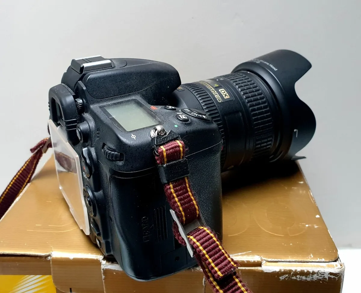 Nikon D7000 Digital Camera With Lenses - Image 3