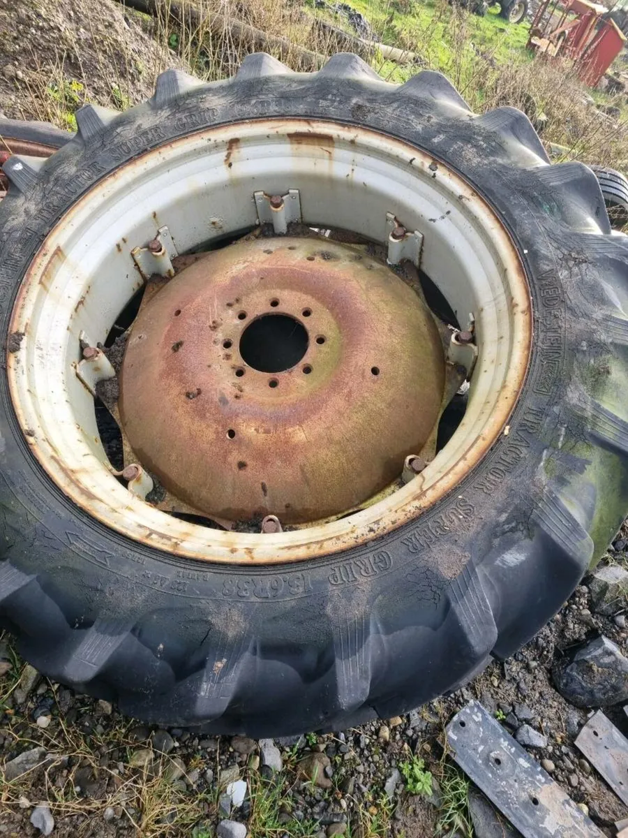 Rear tractor wheels - Image 1