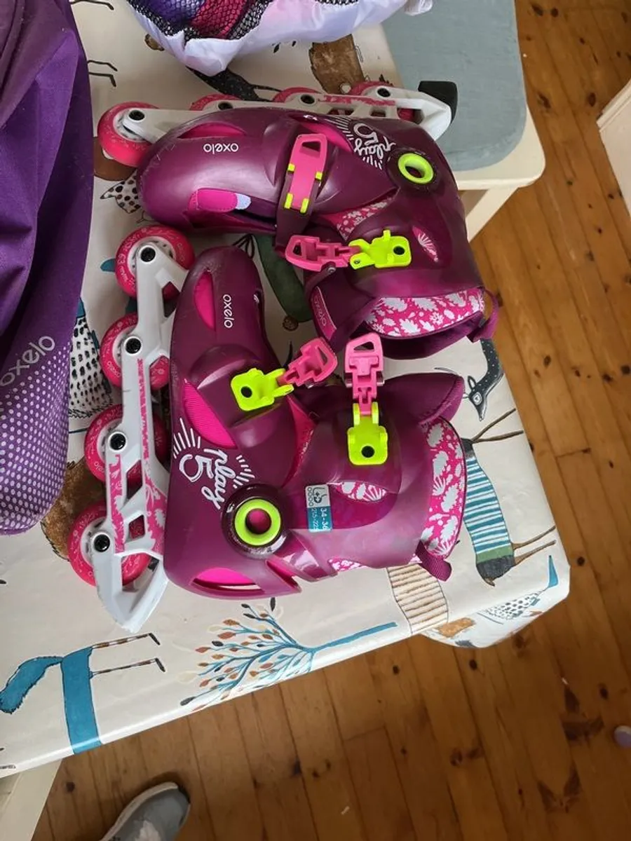Girls Roller blades and protective wear - Image 2