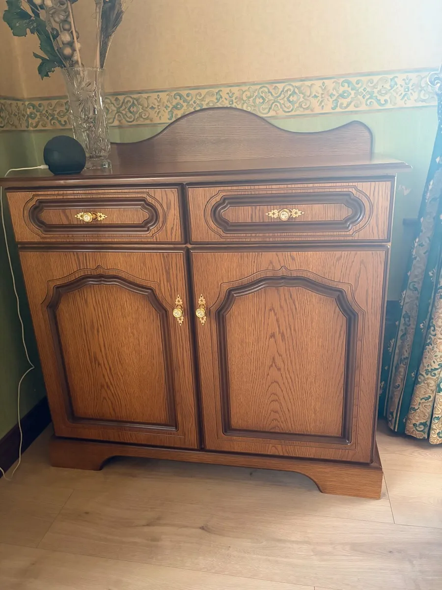 Oak Tall corner display/TV unit & Oak sideboard - Image 3