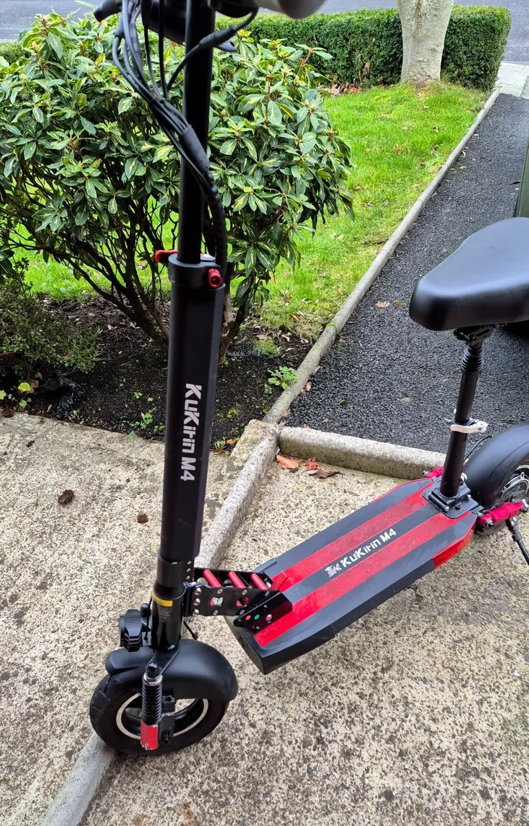 Electric scooter - Image 3