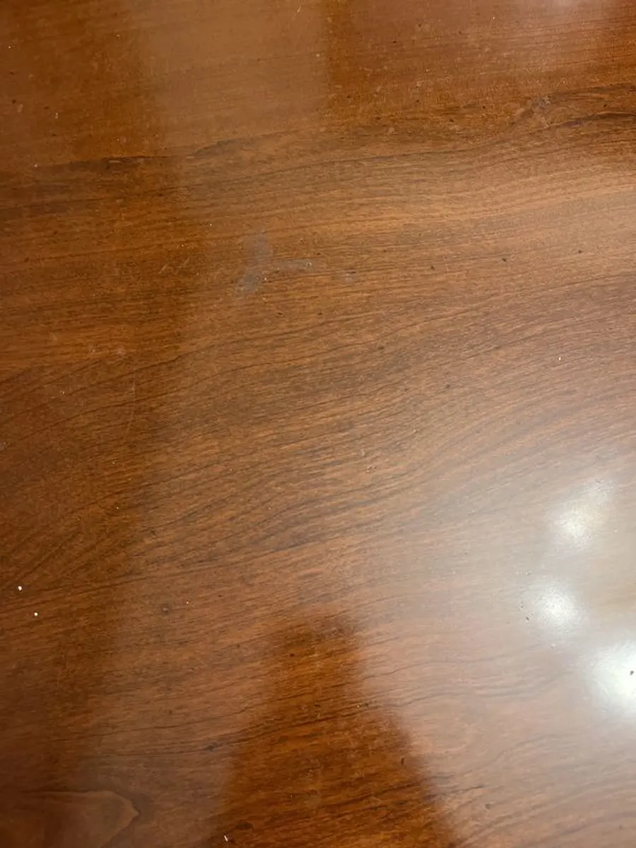 table round pedestal - Image 4