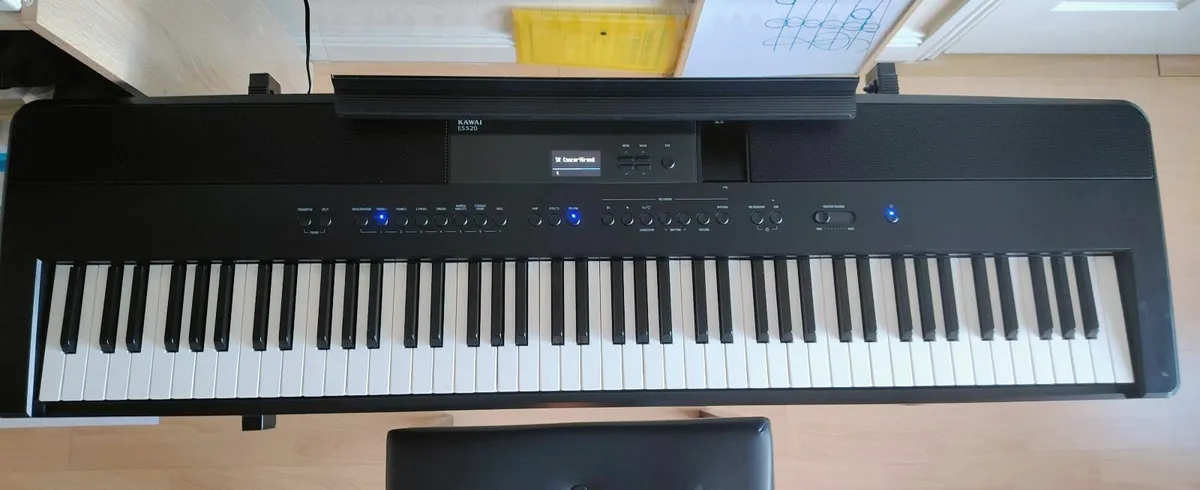Stunning Kawai ES 520 Digital Piano with bench - Image 4