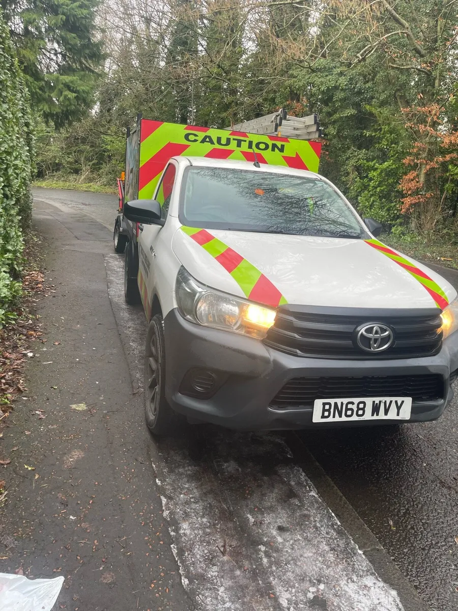 2018 TOYOTA HI-LUX 2.4 D-4D ARB TIPPER - Image 4