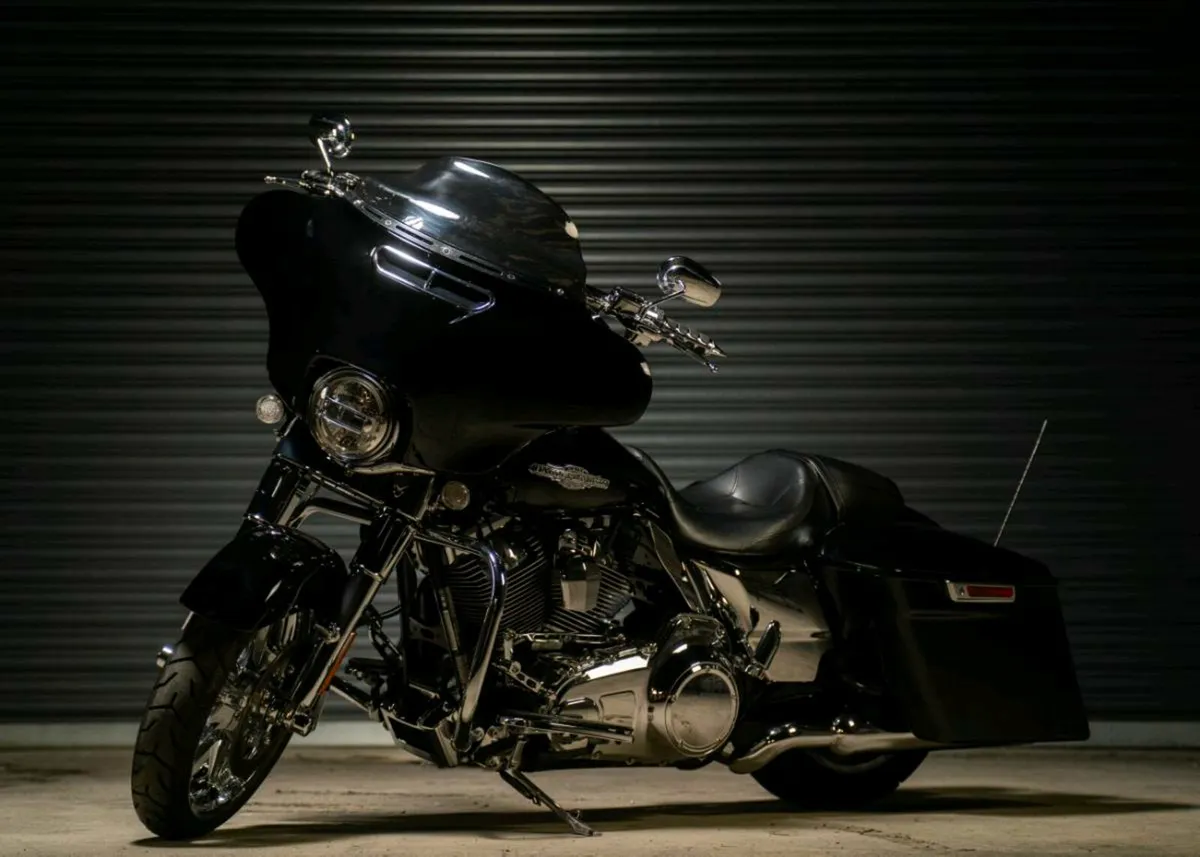 Harley Davidson FLHXS 🖤 - Image 1