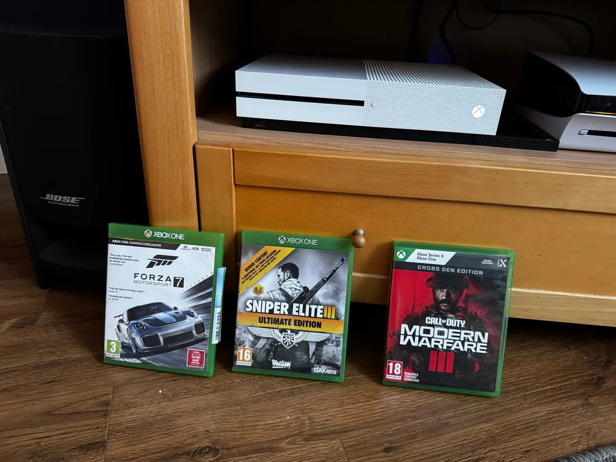 XBox One S - Image 1