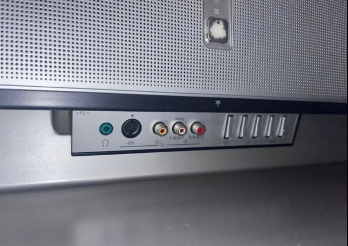 42” Sony Flatscreen - FREE - Image 4