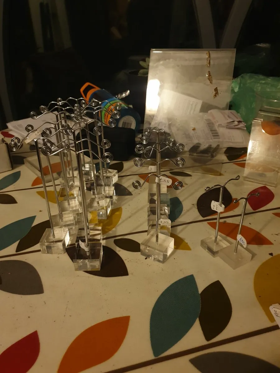 jewellery stands - Image 4