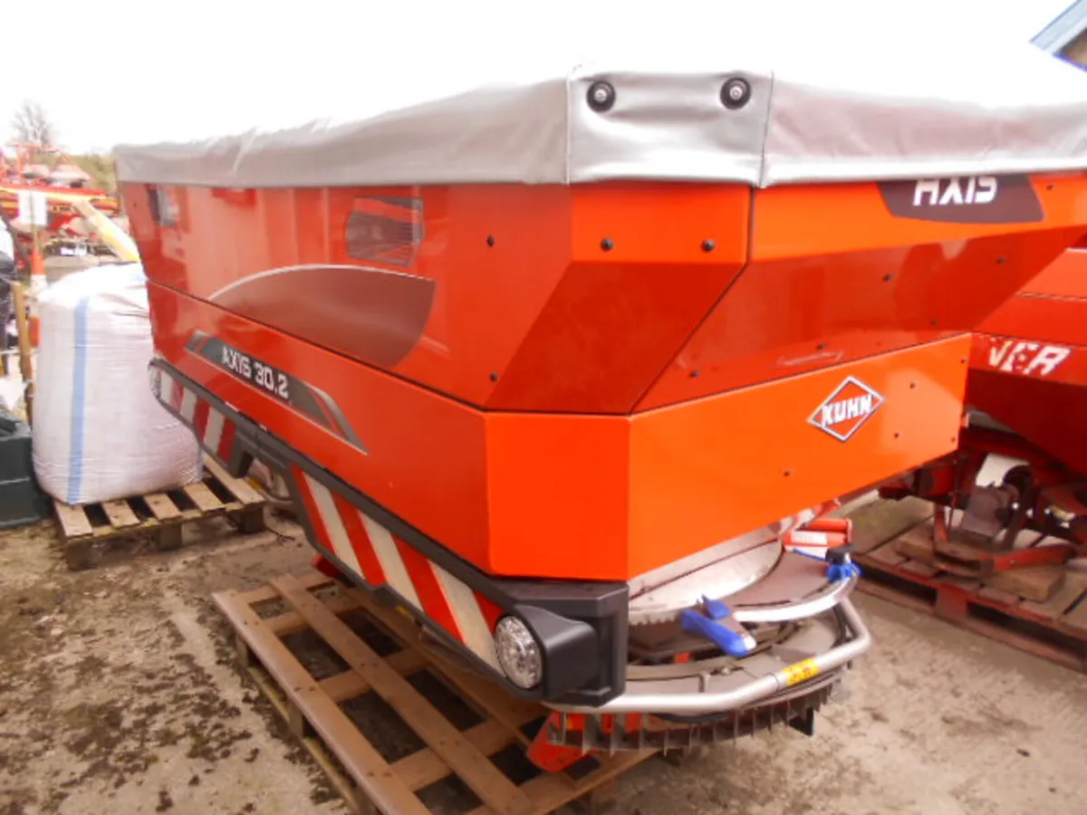 KUHN AXIS 30.2D FERTILISER SOWER , NEW @ 0%