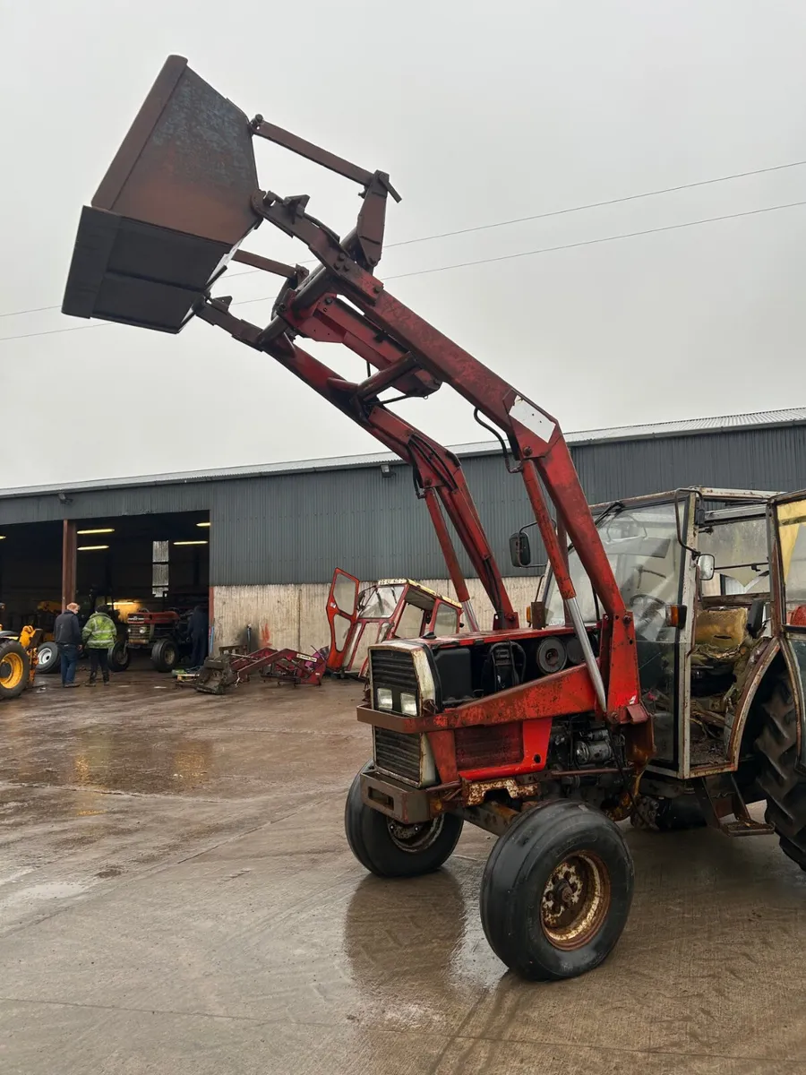 MF 80 Loader To Suit MF 365 375 390 - Image 3