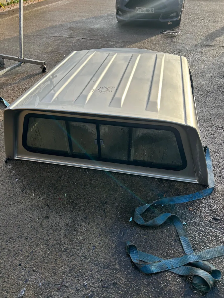 Aero Klas Canopy For A Toyota Hi Lux - Image 3